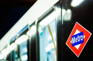 A new power outage leaves several Madrid Metro stations without power due to a technical problem
