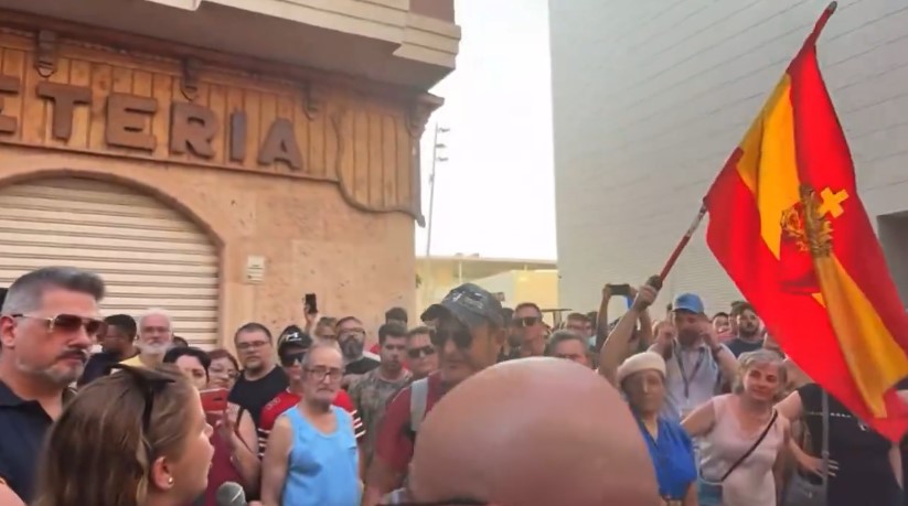 One Hundred Residents (Not Nazis as German sensationalist media report) Gathered Against Immigration in Torre Pacheco