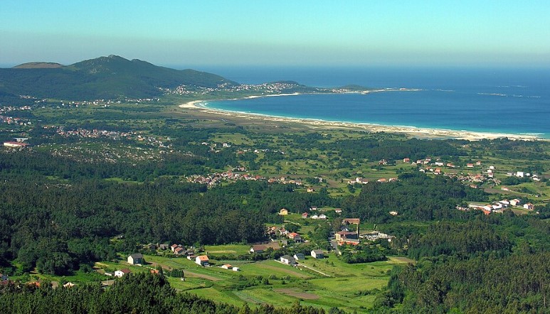 Carnota Beach in Galicia Spain's Undiscovered Paradise: Carnota Beach in Galicia
